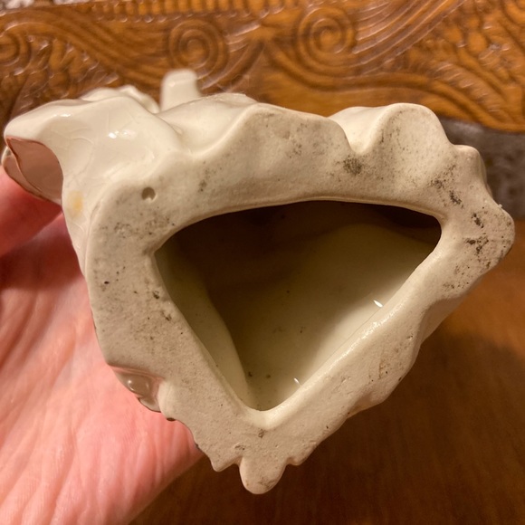 Vintage Gilded Lady With Floral Bouquet Baskets - Picture 11 of 14